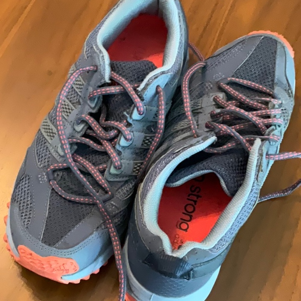 ADIDAS running shoes - Picture 1 of 8